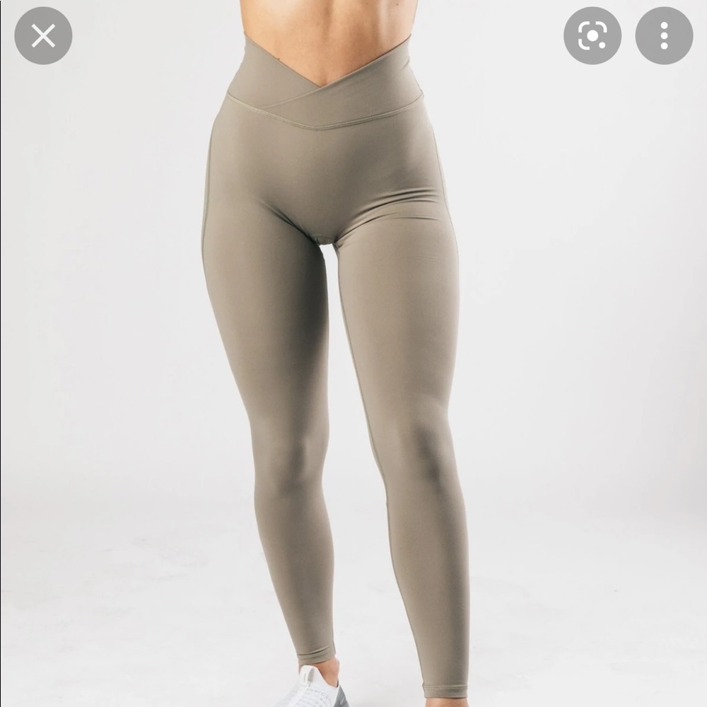 Alphalete Seashell Surface Power Leggings